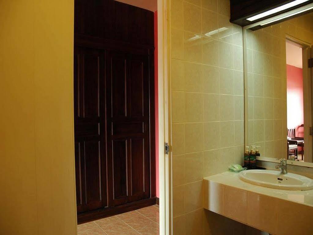 A Mansion Hotel Krabi town Buitenkant foto